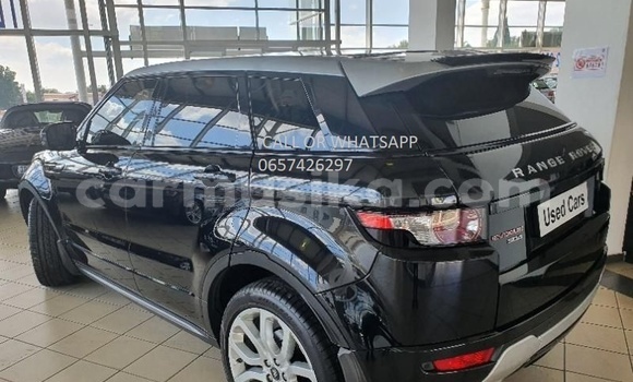 Nunua Ilio tumika Land Rover Range Rover Evoque Nyeusi Gari ndani ya Beitbridge nchini Matabeleland Kusini Nunua Ilio tumika Land Rover Range Rover Evoque Nyeusi Gari ndani ya Beitbridge nchini Matabeleland Kusini