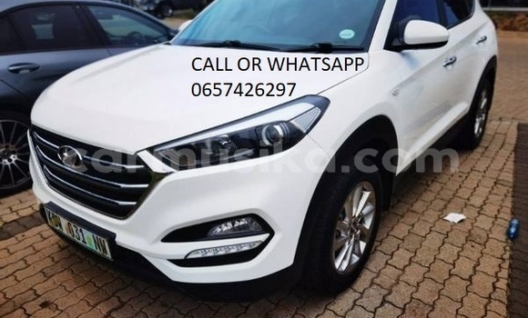 Nunua Ilio tumika Hyundai Tucson Nyeupe Gari ndani ya Beitbridge nchini Matabeleland Kusini Nunua Ilio tumika Hyundai Tucson Nyeupe Gari ndani ya Beitbridge nchini Matabeleland Kusini