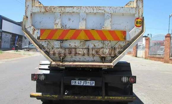 Acheter Occasion Voiture Nissan Urvan Blanc à Beitbridge, Matabeleland South Acheter Occasion Voiture Nissan Urvan Blanc à Beitbridge, Matabeleland South