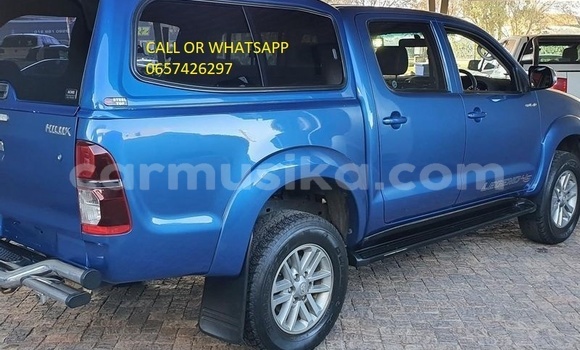 Buy Used Toyota Hilux Blue Car in Beitbridge in Matabeleland South Buy Used Toyota Hilux Blue Car in Beitbridge in Matabeleland South