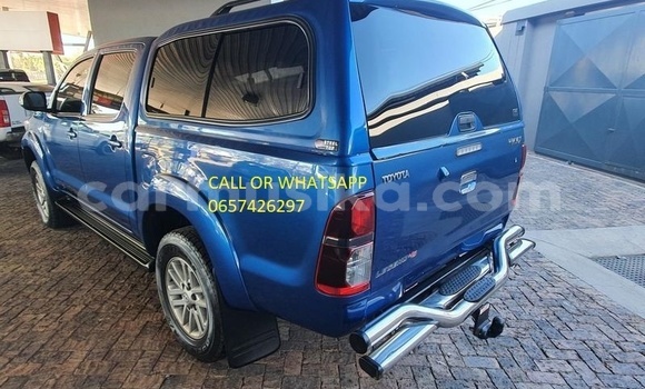 Buy Used Toyota Hilux Blue Car in Beitbridge in Matabeleland South Buy Used Toyota Hilux Blue Car in Beitbridge in Matabeleland South