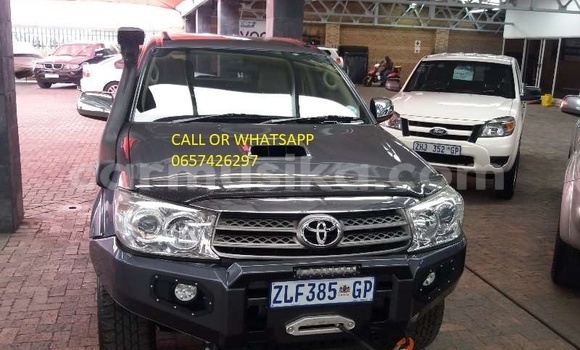 Tenga Tsaru Toyota Fortuner Sirivha Mota in Beitbridge in Matabeleland South