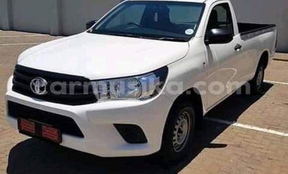Acheter Occasion Voiture Toyota Hilux Blanc à Beitbridge, Matabeleland South Acheter Occasion Voiture Toyota Hilux Blanc à Beitbridge, Matabeleland South