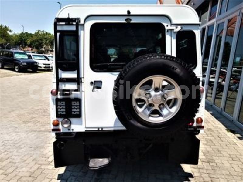 Big with watermark land rover defender matabeleland south beitbridge 19371