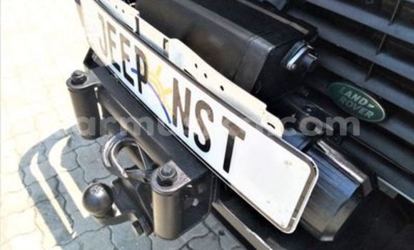 Nunua Ilio tumika Land Rover Defender Nyeupe Gari ndani ya Beitbridge nchini Matabeleland Kusini Nunua Ilio tumika Land Rover Defender Nyeupe Gari ndani ya Beitbridge nchini Matabeleland Kusini