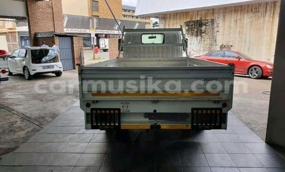 Acheter Occasion Voiture Toyota Dyna Blanc à Beitbridge, Matabeleland South Acheter Occasion Voiture Toyota Dyna Blanc à Beitbridge, Matabeleland South