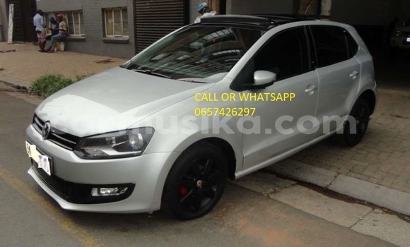 Acheter Occasion Voiture Volkswagen Polo Gris à Beitbridge, Matabeleland South Acheter Occasion Voiture Volkswagen Polo Gris à Beitbridge, Matabeleland South