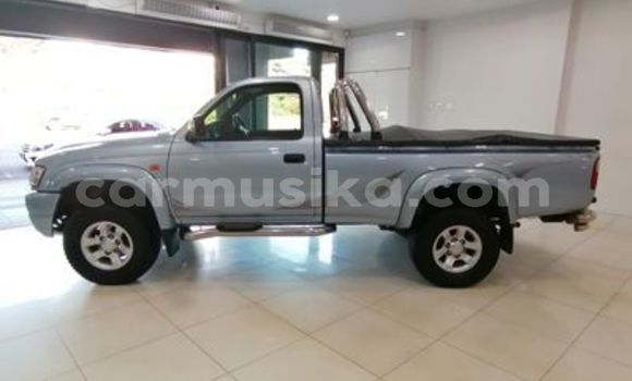 Tenga Tsaru Toyota Hilux Bhuruu Mota in Beitbridge in Matabeleland South Tenga Tsaru Toyota Hilux Bhuruu Mota in Beitbridge in Matabeleland South