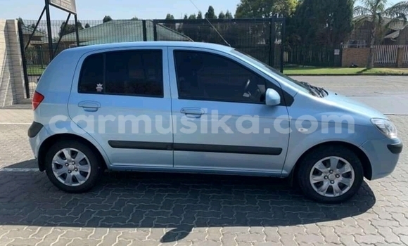 Buy Used Hyundai Getz Blue Car in Beitbridge in Matabeleland South