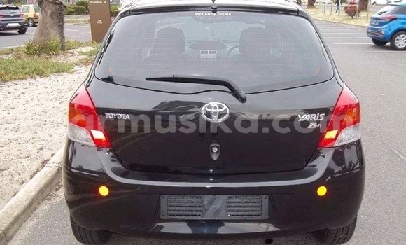 Nunua Ilio tumika Toyota Yaris Nyeusi Gari ndani ya Beitbridge nchini Matabeleland Kusini Nunua Ilio tumika Toyota Yaris Nyeusi Gari ndani ya Beitbridge nchini Matabeleland Kusini