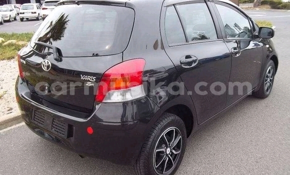 Nunua Ilio tumika Toyota Yaris Nyeusi Gari ndani ya Beitbridge nchini Matabeleland Kusini Nunua Ilio tumika Toyota Yaris Nyeusi Gari ndani ya Beitbridge nchini Matabeleland Kusini