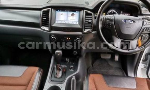 Acheter Occasion Voiture Ford Ranger Blanc à Beitbridge, Matabeleland South Acheter Occasion Voiture Ford Ranger Blanc à Beitbridge, Matabeleland South