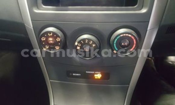 Nunua Ilio tumika Toyota Corolla Fedha Gari ndani ya Beitbridge nchini Matabeleland Kusini Nunua Ilio tumika Toyota Corolla Fedha Gari ndani ya Beitbridge nchini Matabeleland Kusini