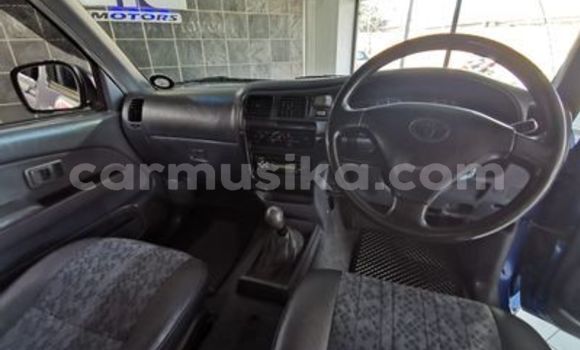 Acheter Occasion Voiture Toyota Hilux Bleu à Beitbridge, Matabeleland South Acheter Occasion Voiture Toyota Hilux Bleu à Beitbridge, Matabeleland South