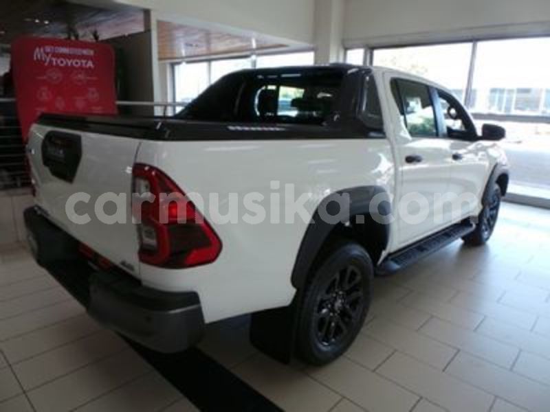 Big with watermark toyota hilux matabeleland south beitbridge 19404