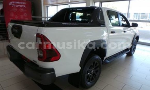 Acheter Occasion Voiture Toyota Hilux Blanc à Beitbridge, Matabeleland South Acheter Occasion Voiture Toyota Hilux Blanc à Beitbridge, Matabeleland South