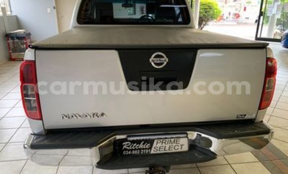 Acheter Occasion Voiture Nissan Navara Gris à Beitbridge, Matabeleland South Acheter Occasion Voiture Nissan Navara Gris à Beitbridge, Matabeleland South