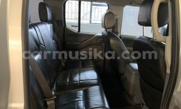 Acheter Occasion Voiture Nissan Navara Gris à Beitbridge, Matabeleland South Acheter Occasion Voiture Nissan Navara Gris à Beitbridge, Matabeleland South