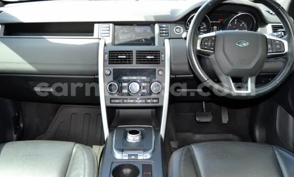 Tenga Tsaru Land Rover Discovery Tsvuku Mota in Beitbridge in Matabeleland South Tenga Tsaru Land Rover Discovery Tsvuku Mota in Beitbridge in Matabeleland South