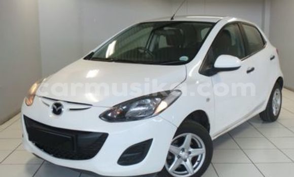 Acheter Occasion Voiture Mazda 2 Blanc à Beitbridge, Matabeleland South Acheter Occasion Voiture Mazda 2 Blanc à Beitbridge, Matabeleland South