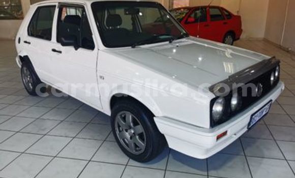 Acheter Occasion Voiture Volkswagen Golf Blanc à Beitbridge, Matabeleland South Acheter Occasion Voiture Volkswagen Golf Blanc à Beitbridge, Matabeleland South