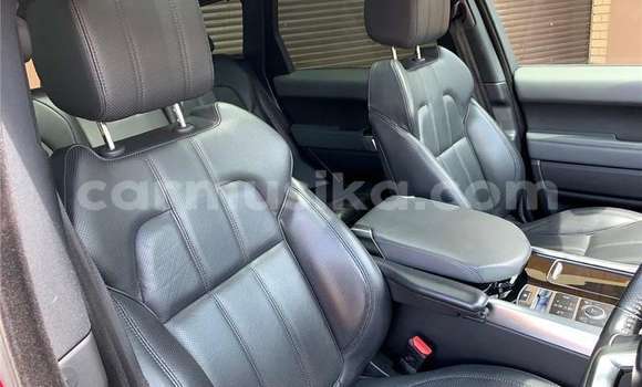 Tenga Tsaru Land Rover Range Rover Tsvuku Mota in Beitbridge in Matabeleland South Tenga Tsaru Land Rover Range Rover Tsvuku Mota in Beitbridge in Matabeleland South