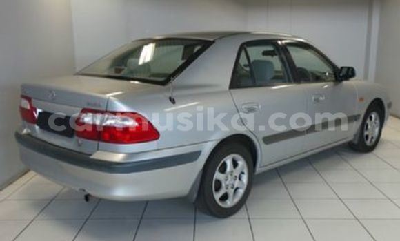 Acheter Occasion Voiture Mazda 626 Gris à Beitbridge, Matabeleland South Acheter Occasion Voiture Mazda 626 Gris à Beitbridge, Matabeleland South