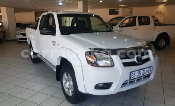 Tenga Tsaru Mazda BT-50 Chena Mota in Beitbridge in Matabeleland South