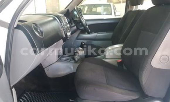 Acheter Occasion Voiture Mazda BT-50 Blanc à Beitbridge, Matabeleland South Acheter Occasion Voiture Mazda BT-50 Blanc à Beitbridge, Matabeleland South