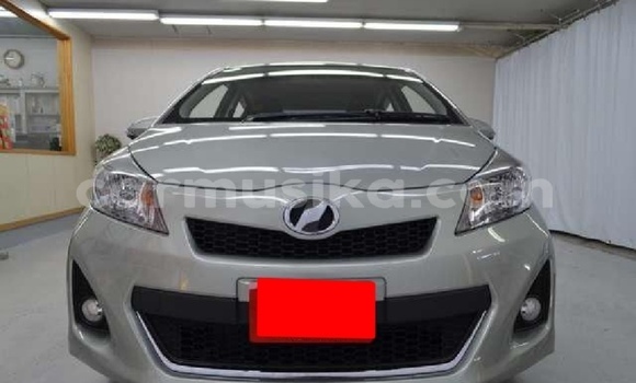 Acheter Occasion Voiture Toyota Vitz Gris à Beitbridge, Matabeleland South Acheter Occasion Voiture Toyota Vitz Gris à Beitbridge, Matabeleland South