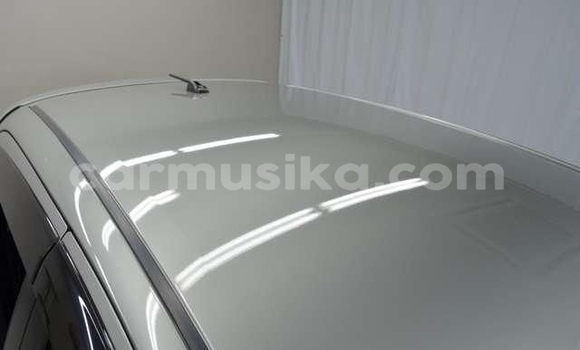 Acheter Occasion Voiture Toyota Vitz Gris à Beitbridge, Matabeleland South Acheter Occasion Voiture Toyota Vitz Gris à Beitbridge, Matabeleland South