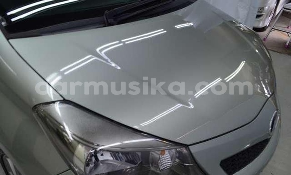 Acheter Occasion Voiture Toyota Vitz Gris à Beitbridge, Matabeleland South Acheter Occasion Voiture Toyota Vitz Gris à Beitbridge, Matabeleland South