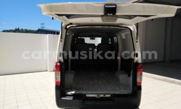 Acheter Occasion Voiture Nissan Nv350 Blanc à Beitbridge, Matabeleland South Acheter Occasion Voiture Nissan Nv350 Blanc à Beitbridge, Matabeleland South