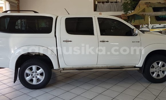 Nunua Ilio tumika Toyota Hilux Nyeupe Gari ndani ya Beitbridge nchini Matabeleland Kusini Nunua Ilio tumika Toyota Hilux Nyeupe Gari ndani ya Beitbridge nchini Matabeleland Kusini