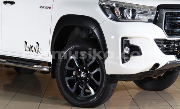 Tenga Tsaru Toyota Hilux Chena Mota in Beitbridge in Matabeleland South Tenga Tsaru Toyota Hilux Chena Mota in Beitbridge in Matabeleland South