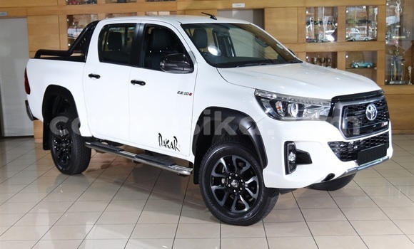 Tenga Tsaru Toyota Hilux Chena Mota in Beitbridge in Matabeleland South Tenga Tsaru Toyota Hilux Chena Mota in Beitbridge in Matabeleland South