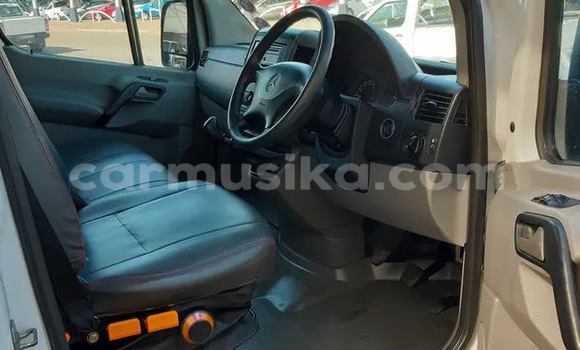 Tenga Tsaru Mercedes‒Benz W189 Chena Mota in Beitbridge in Matabeleland South Tenga Tsaru Mercedes‒Benz W189 Chena Mota in Beitbridge in Matabeleland South