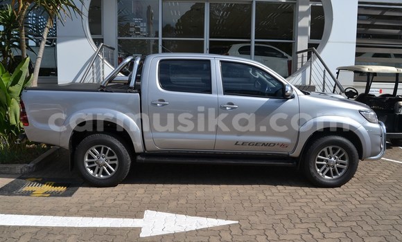 Tenga Tsaru Toyota Hilux Sirivha Mota in Beitbridge in Matabeleland South Tenga Tsaru Toyota Hilux Sirivha Mota in Beitbridge in Matabeleland South