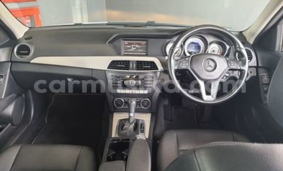 Tenga Tsaru Mercedes‒Benz C–Class Chena Mota in Beitbridge in Matabeleland South Tenga Tsaru Mercedes‒Benz C–Class Chena Mota in Beitbridge in Matabeleland South