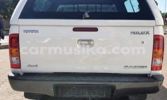 Acheter Occasion Voiture Toyota Hilux Blanc à Beitbridge, Matabeleland South Acheter Occasion Voiture Toyota Hilux Blanc à Beitbridge, Matabeleland South