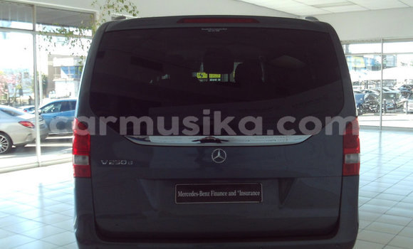 Tenga Tsaru Mercedes‒Benz Vito Zvimwe Mota in Beitbridge in Matabeleland South Tenga Tsaru Mercedes‒Benz Vito Zvimwe Mota in Beitbridge in Matabeleland South