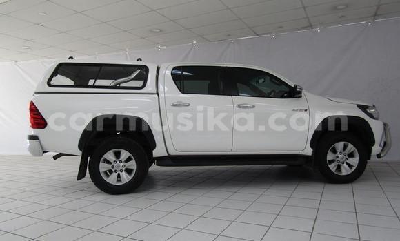 Nunua Ilio tumika Toyota Hilux Nyeupe Gari ndani ya Beitbridge nchini Matabeleland Kusini Nunua Ilio tumika Toyota Hilux Nyeupe Gari ndani ya Beitbridge nchini Matabeleland Kusini
