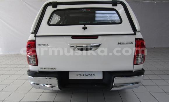 Nunua Ilio tumika Toyota Hilux Nyeupe Gari ndani ya Beitbridge nchini Matabeleland Kusini Nunua Ilio tumika Toyota Hilux Nyeupe Gari ndani ya Beitbridge nchini Matabeleland Kusini