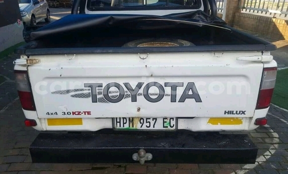 Acheter Occasion Voiture Toyota Hilux Blanc à Beitbridge, Matabeleland South Acheter Occasion Voiture Toyota Hilux Blanc à Beitbridge, Matabeleland South