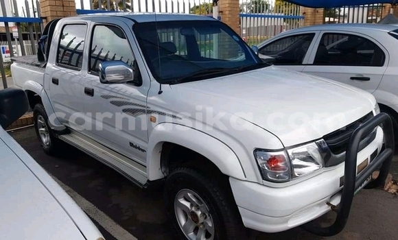 Acheter Occasion Voiture Toyota Hilux Blanc à Beitbridge, Matabeleland South Acheter Occasion Voiture Toyota Hilux Blanc à Beitbridge, Matabeleland South