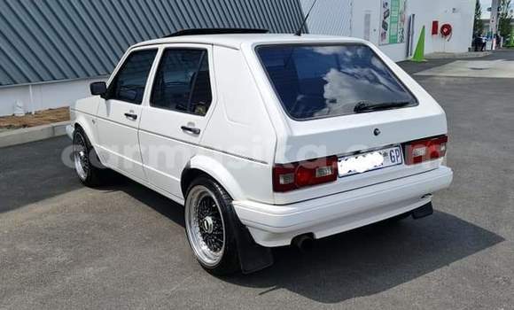 Buy Used Volkswagen Golf White Car in Beitbridge in Matabeleland South Buy Used Volkswagen Golf White Car in Beitbridge in Matabeleland South