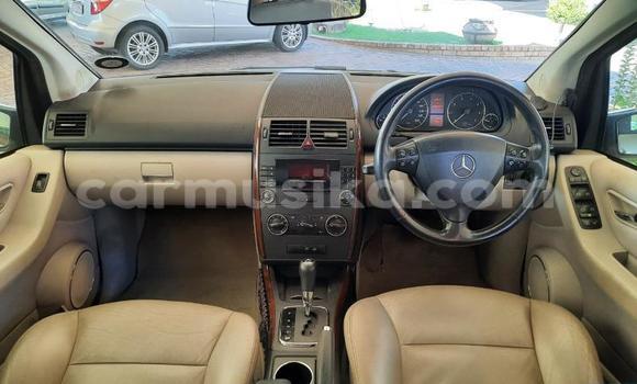 Nunua Ilio tumika Mercedes‒Benz A–Class Beige Gari ndani ya Beitbridge nchini Matabeleland Kusini Nunua Ilio tumika Mercedes‒Benz A–Class Beige Gari ndani ya Beitbridge nchini Matabeleland Kusini