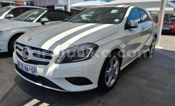 Nunua Ilio tumika Mercedes‒Benz A–Class Nyeupe Gari ndani ya Beitbridge nchini Matabeleland Kusini