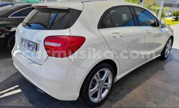 Acheter Occasion Voiture Mercedes‒Benz A–Class Blanc à Beitbridge, Matabeleland South Acheter Occasion Voiture Mercedes‒Benz A–Class Blanc à Beitbridge, Matabeleland South