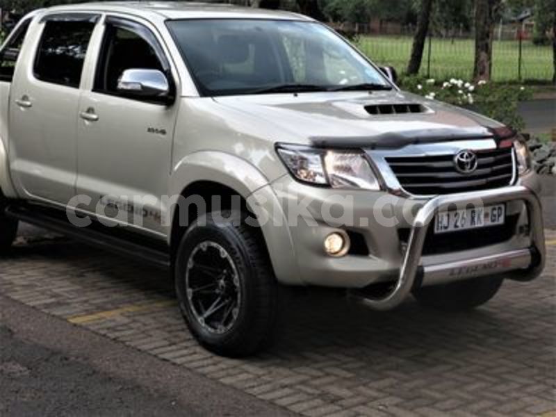 Big with watermark toyota hilux matabeleland south beitbridge 19480